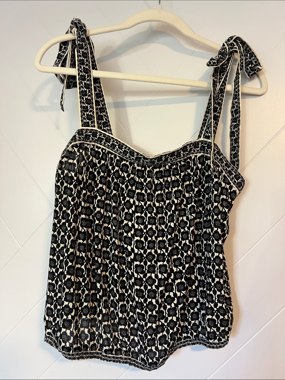 Max Studio Black and Cream Floral Tie-Shoulder Camisole Top